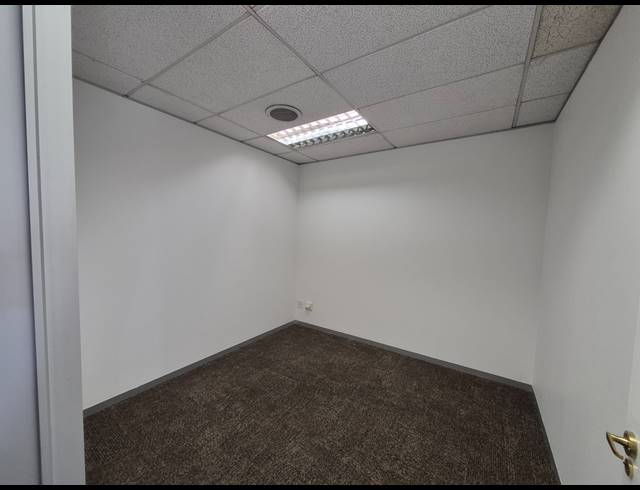 384M² OFFICE TO LET IN SANDTON CENTRAL